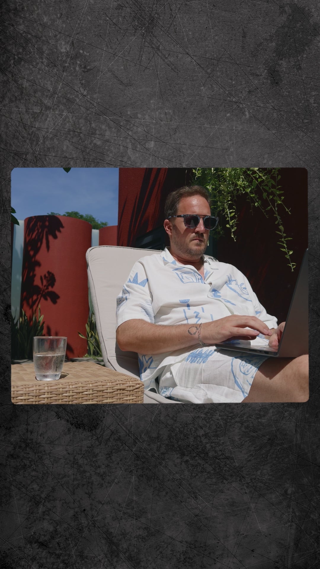 Social Media Overlays